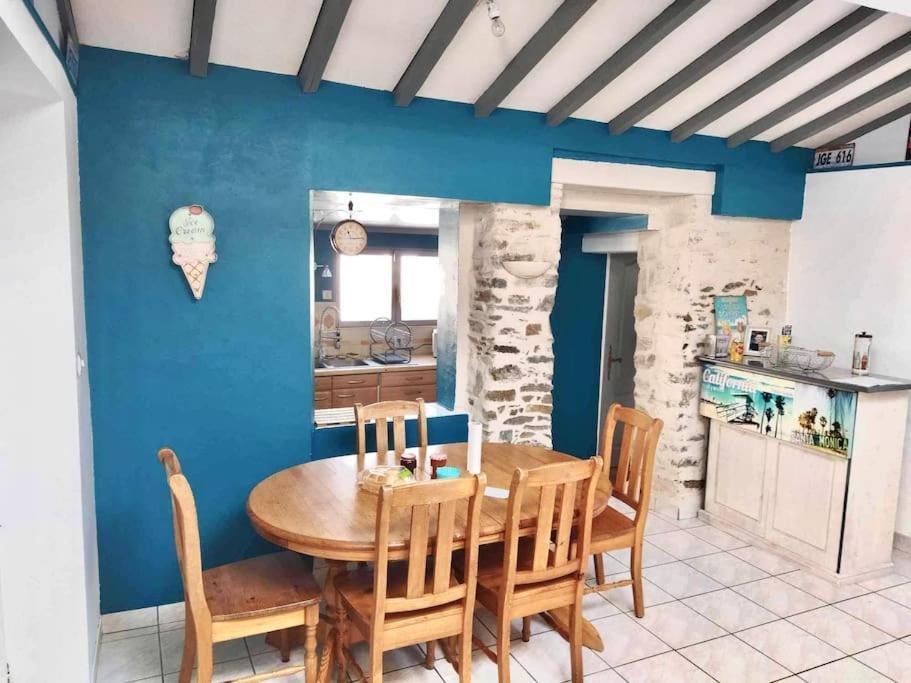 Charmante Maison Atypique En Village Saint-Colombin Dış mekan fotoğraf