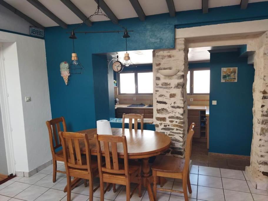 Charmante Maison Atypique En Village Saint-Colombin Dış mekan fotoğraf